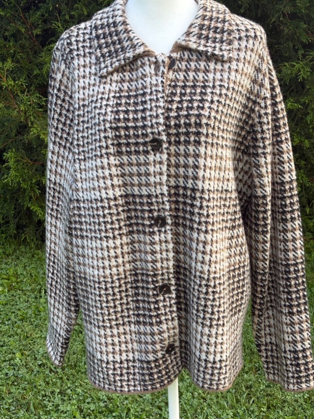J. Jill Houndstooth Button-Front Plaid Sweater Jacket Coat, Size Medium, NWT - Picture 2 of 10